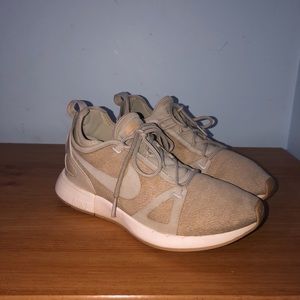 Women's Duel Racer Ankle-High Running Shoe